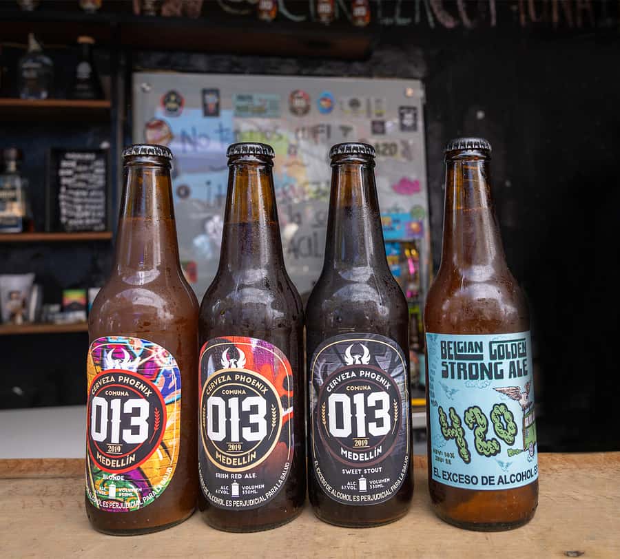 Comuna 13: Graffiti Tour with Tasting, Live Show, & Gallery - Beginning at Punto de Encuentro in El Poblado