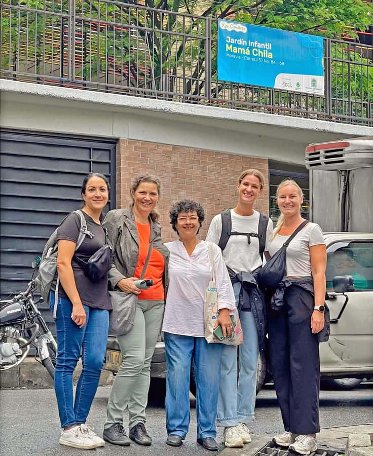 Comuna 4 - Moravia Tour - Why the small group matters here