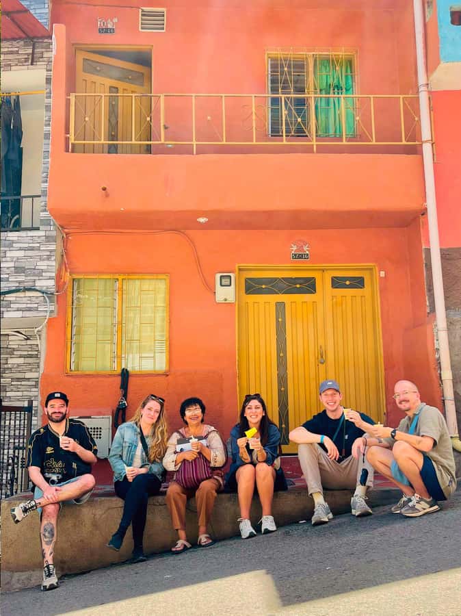 Comuna 4 - Moravia Tour - The 45-minute stop that adds local texture