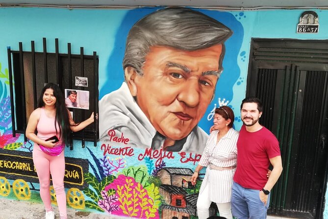 Comuna 4 Walking Tour Medellin - Why Moravia Gives You a Different Medellín Story