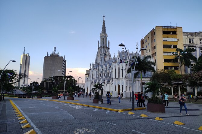 Cristo Rey, Tertulia Museum and Downtown Cali City Tour - Starting Above Cali at Cristo Rey