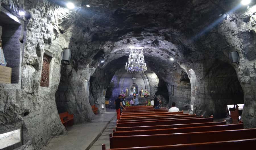 Discover Bogota-city tour and the Salt Cathedral in one day - La Candelaria brings the old city to street level