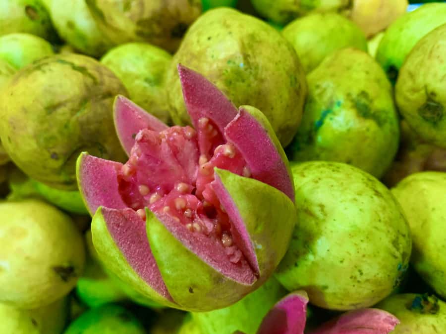 Essential Fruit Experience - Who will enjoy this Medellín activity most?
