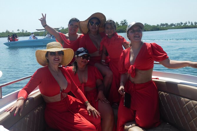 Family Day Trip - Private Boat Charter To The Rosario Islands - Barú, Playa Blanca, and Playa Tranquila