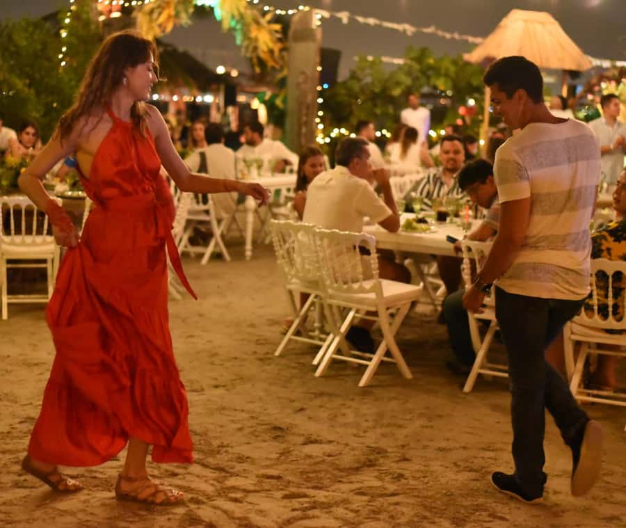 Fenix Beach Island Dinner - The mixed reality of the evening