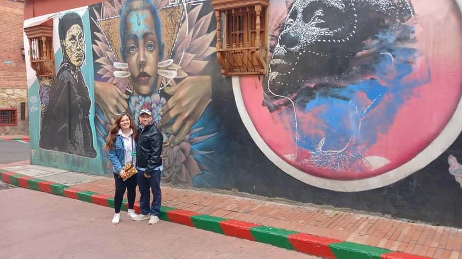 Free Walking Tour Bogotá: Arte, Historia y Café - Starting at Chorro de Quevedo, Bogotá’s reported birthplace