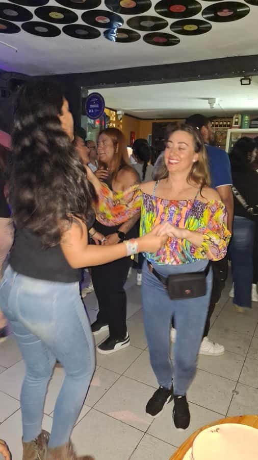 Friday Salsa Pub Crawl in Cali - Why this is a smart first night in Cali