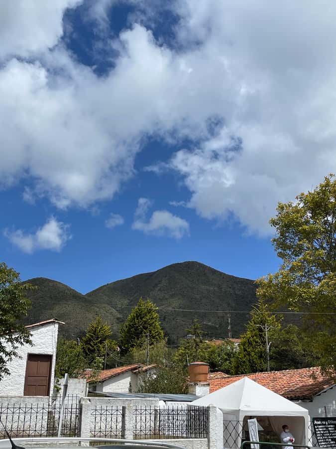 From Bogota: Guatavita Lagoon and Village Guided Tour - Reaching the sacred waters of Guatavita Lagoon