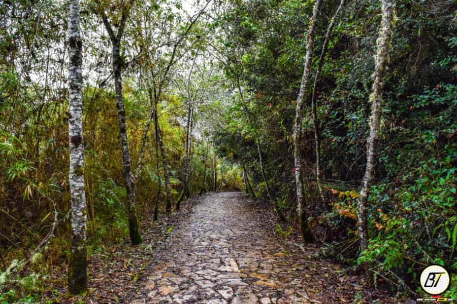 From Bogota: Guatavita Lake & Zipaquira Salt Cathedral Tour - A short look around historic Zipaquira