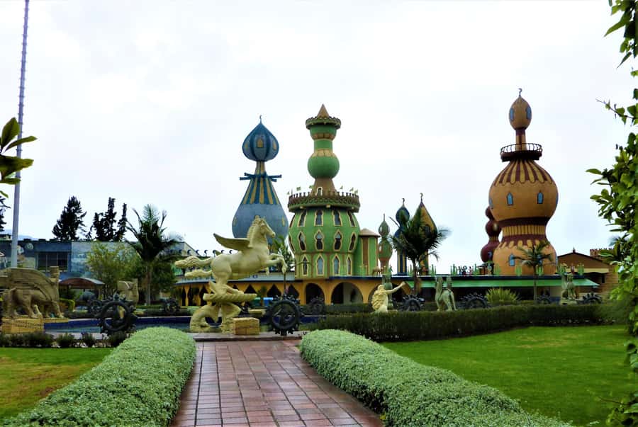 From Bogotá: Jaime Duque Park and Salt Cathedral with Lunch - Key details before you book