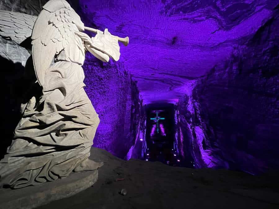 FROM BOGOTA: Salt Cathedral and Andrés Carne de Res (Chía) Tour - Food, music, and the cost of lunch