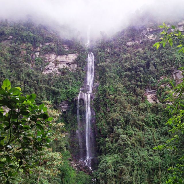 From Bogotá: Tour to the Waterfall of La Chorrera - El Chiflón: the smaller waterfall with the closer encounter
