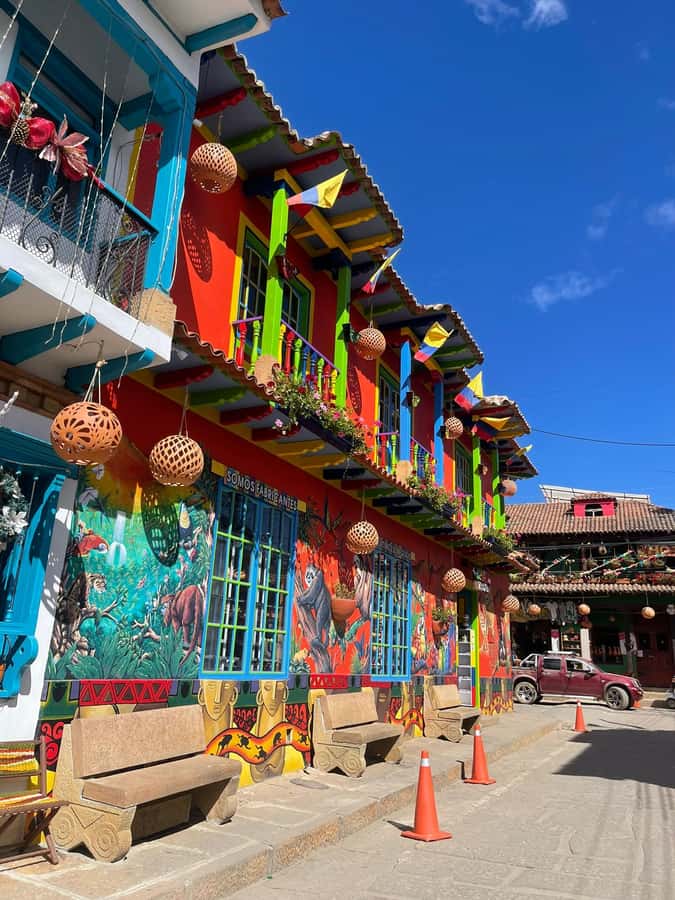 From Bogotá: Tour to Villa de Leyva, Ráquira, Casa Terracota, and Pozos Azules - Ráquira turns pottery into a town-wide art form