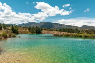 Tour to Villa de Leyva, Ráquira, Casa Terracota, and Pozos Azules