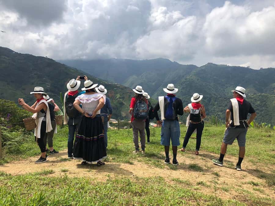 From Medellin: Day Trip to a Jardin Coffee Plantation - Why Jardín makes this coffee trip special