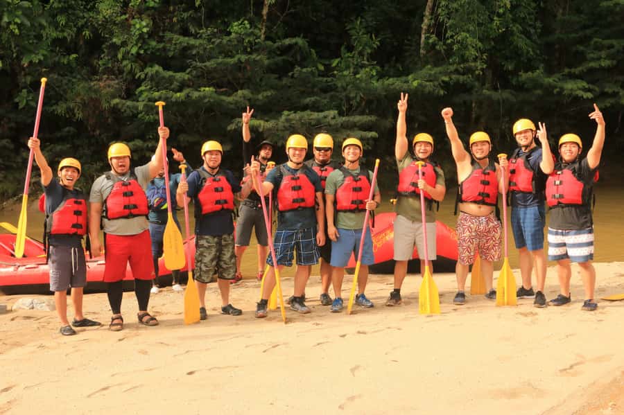 From Medellín: Paragliding and Rafting Combo Tour - Safety, guides, and the private-group advantage
