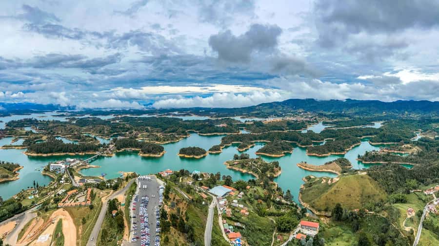 From Medellín: Paragliding Flight and Guatape Tour - Is $213 a fair price?