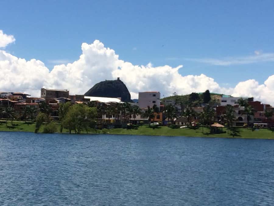 From Medellin: Private Guatape Car Tour with Coffee Tour - Why this Medellín to Guatapé trip is worth considering