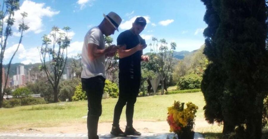 From Medellín: Private Pablo Escobar History Tour - Adding Comuna 13 to the Escobar Route