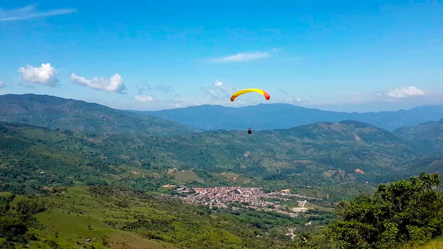 From Medellin: Private Paragliding Tour Over Waterfalls - The drive from Medellin to the flying zone