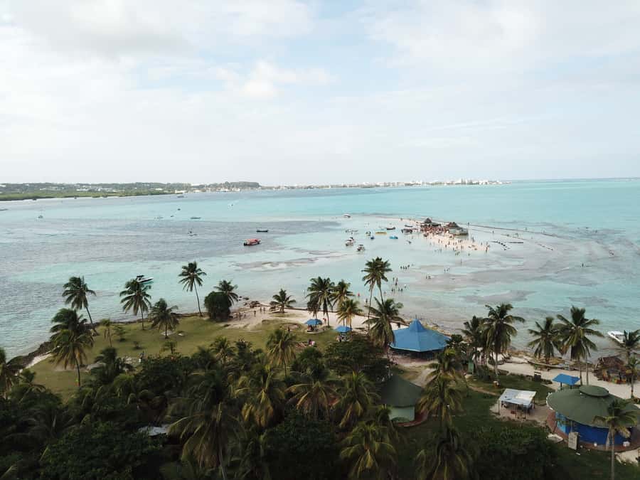 From San Andres: Cayo Acuario Tour - What the Cayo Acuario trip is really about