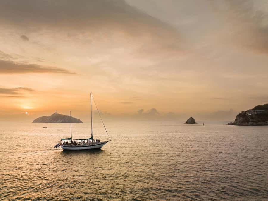 From Santa Marta: Sunset Sailboat Tour with 2 Beverages - Leaving Marina Internacional de Santa Marta