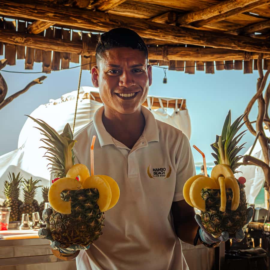 Full day at Isla baru playa blanca in Mambo Beach club - Who should book this Barú beach day?