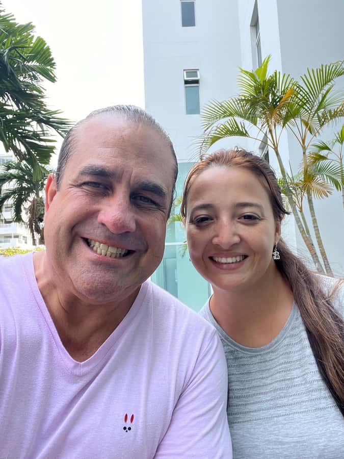 FUN BIKE RIDE WITH LUNCH AT ANTHONY BOURDAIN FAVORITE SPOT - Getsemaní by bicycle and on foot