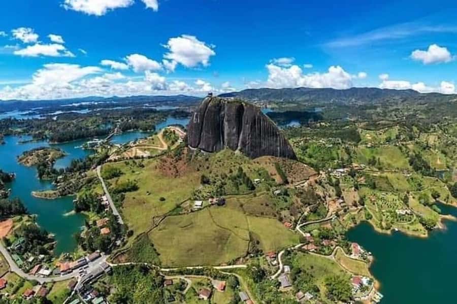Guatape and El Peñol Rock Tour: Private or Shared - Key Points at a Glance