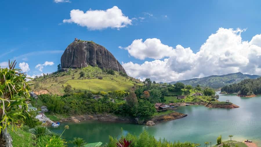 Guatape and El Peñol Rock Tour: Private or Shared - The 700 Stairs of El Peñol Rock