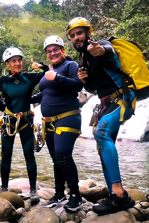Guatapé Canyoning Adventure: Crystal Waters and Wildlife - Snorkeling and a close look at river life
