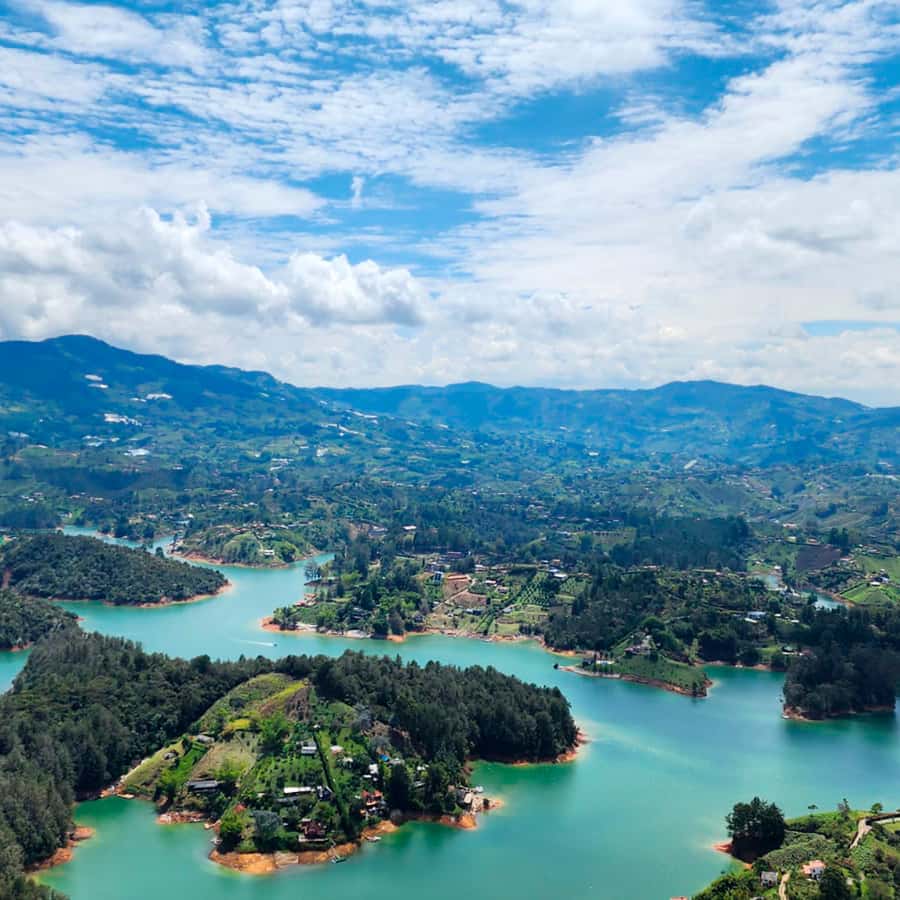 Guatapé & Peñol Rock Day Group Tour - Why this day trip works from Medellín