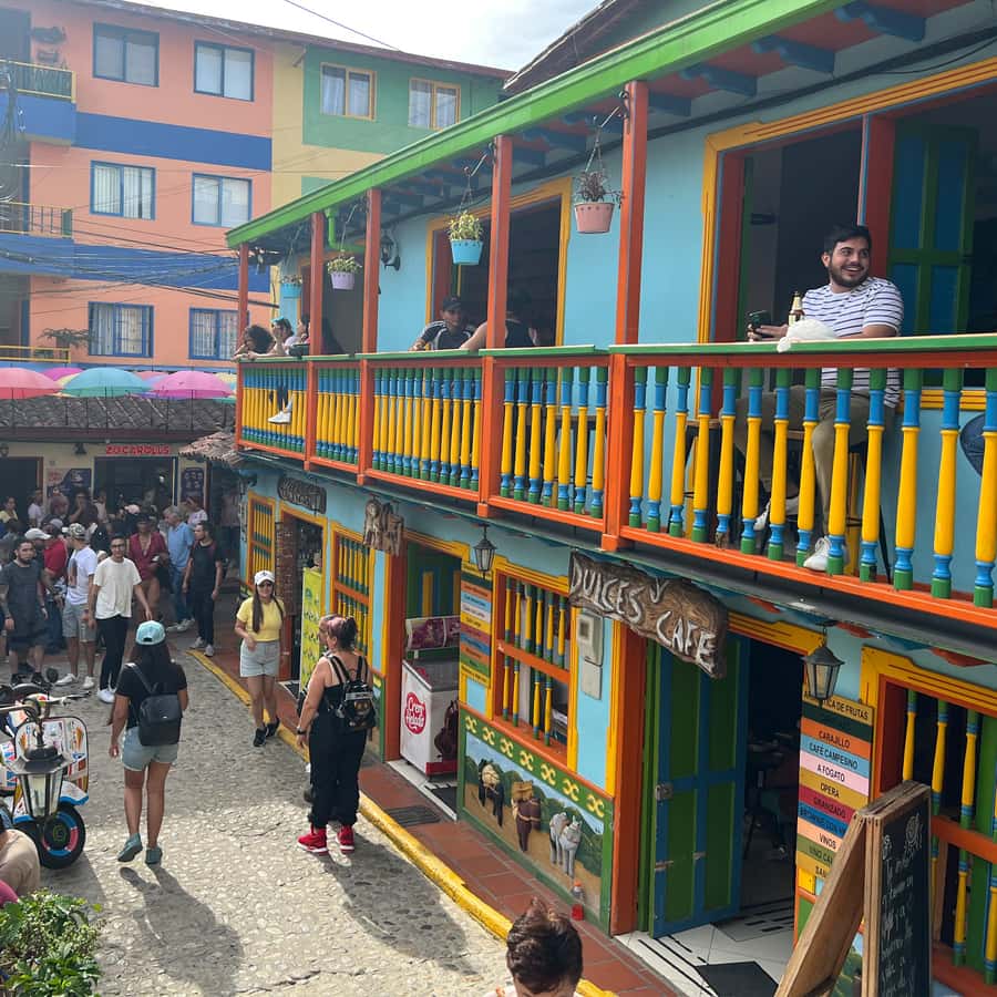 Guatapé & Peñol Rock Day Group Tour - Marinilla offers another short town stop
