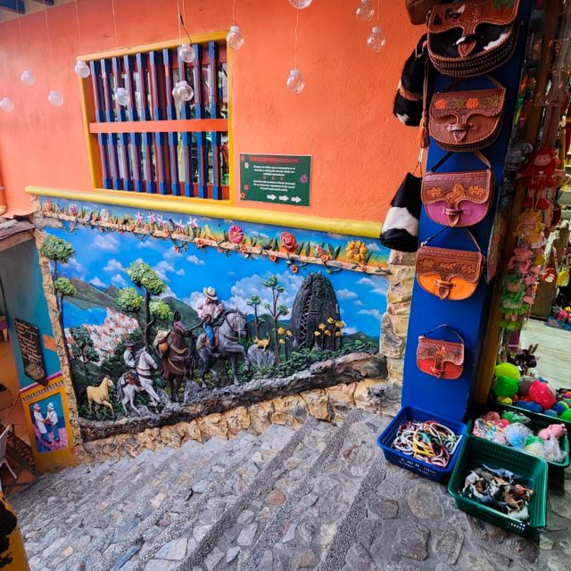 Guatapé & Peñol Rock Day Group Tour - Alto del Chocho adds a scenic pause
