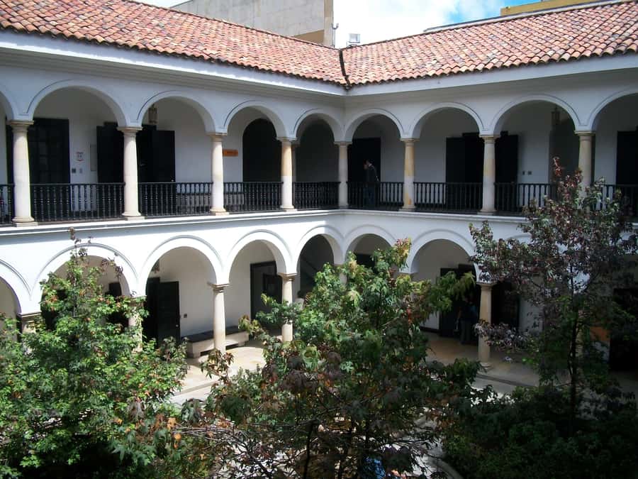 Guided Visit to Botero Museum in Bogota - The 10:00 a.m. pickup and private ride
