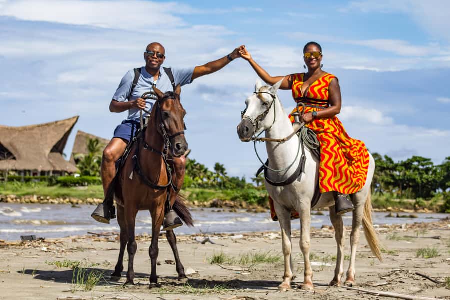 HORSE TOUR IN CARTAGENA BEACH - Key points at a glance