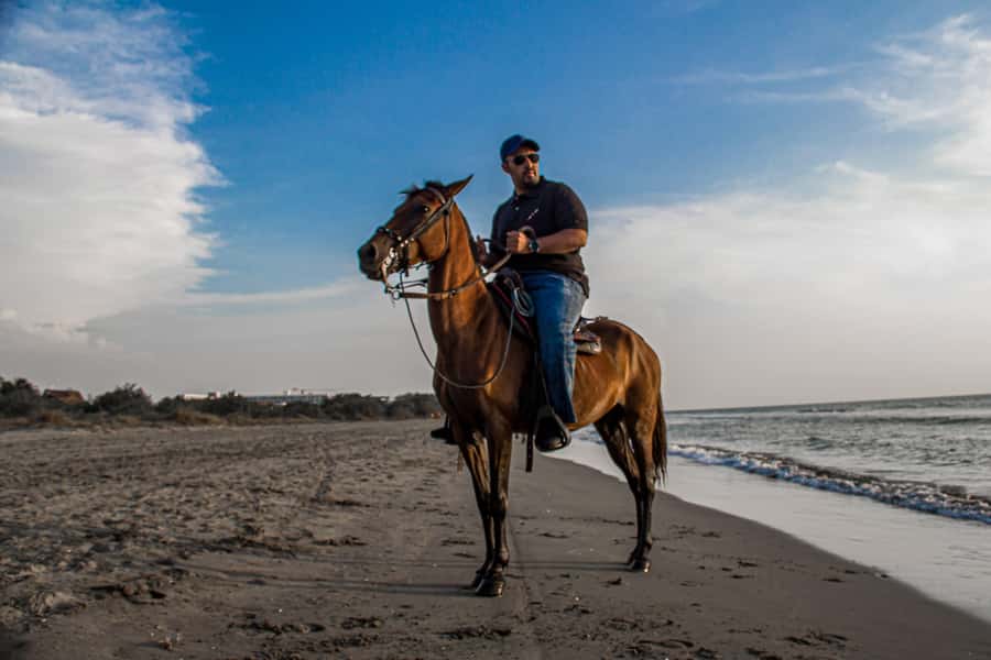 HORSE TOUR IN CARTAGENA BEACH - The 15-minute break, drink, and photos