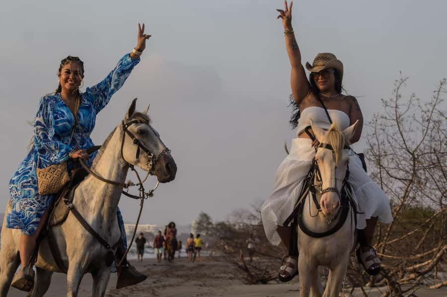 HORSE TOUR IN CARTAGENA BEACH - Who should book this Cartagena horseback ride?