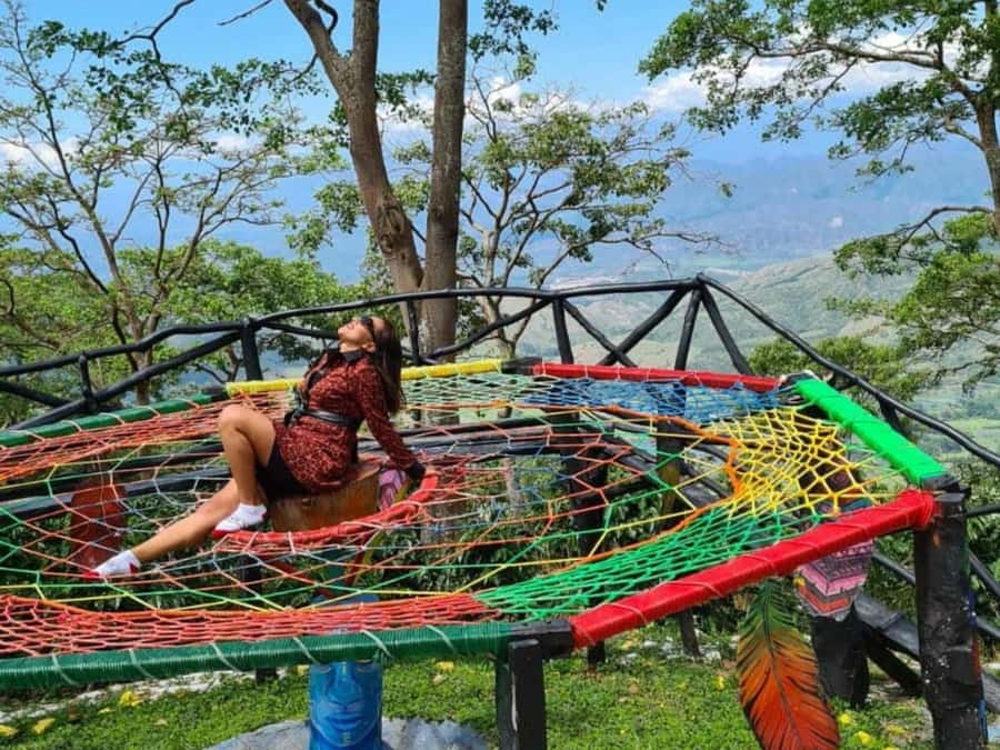 HUILA VIEWPOINTS MANO DEL GIGANTE - The shared 4x4 ride up the mountain