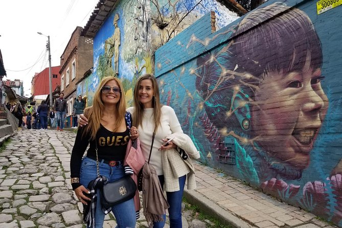 La Candelaria, Mount Monserrate and Museo del Oro in One Day in Bogota - Plaza de Bolívar and the city’s political center