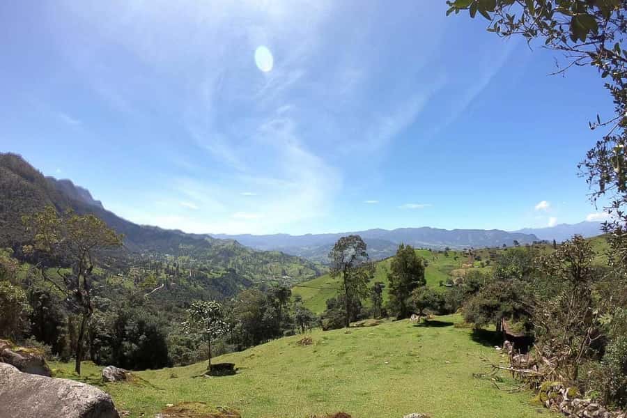 La Chorrera and Chiflon Waterfalls Private Hike Tour - Returning Through Choachí
