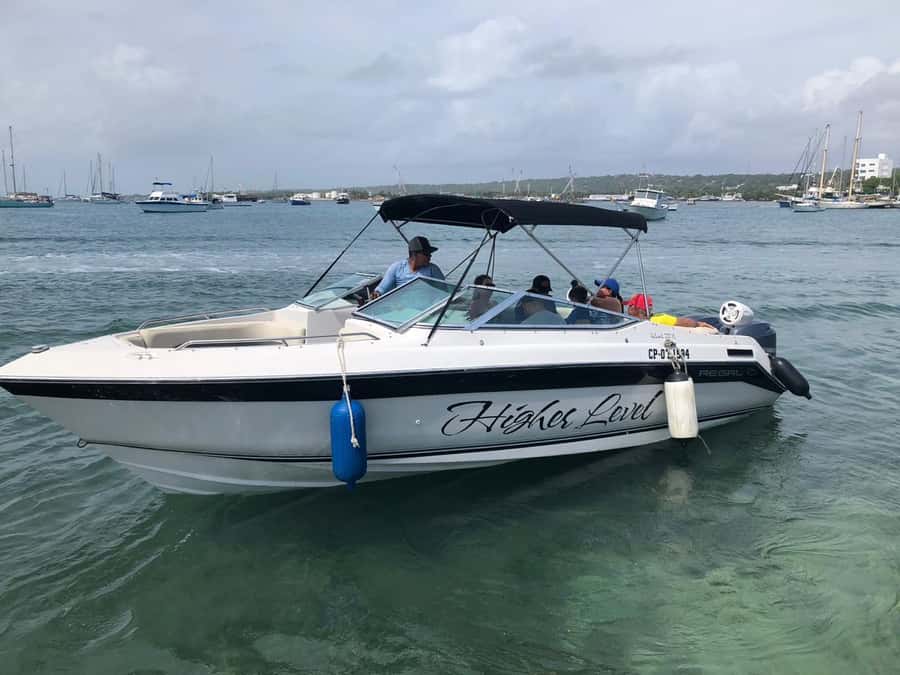Luxury private tour boat 6 in 1 - The Sea of Seven Colors and the interior bay