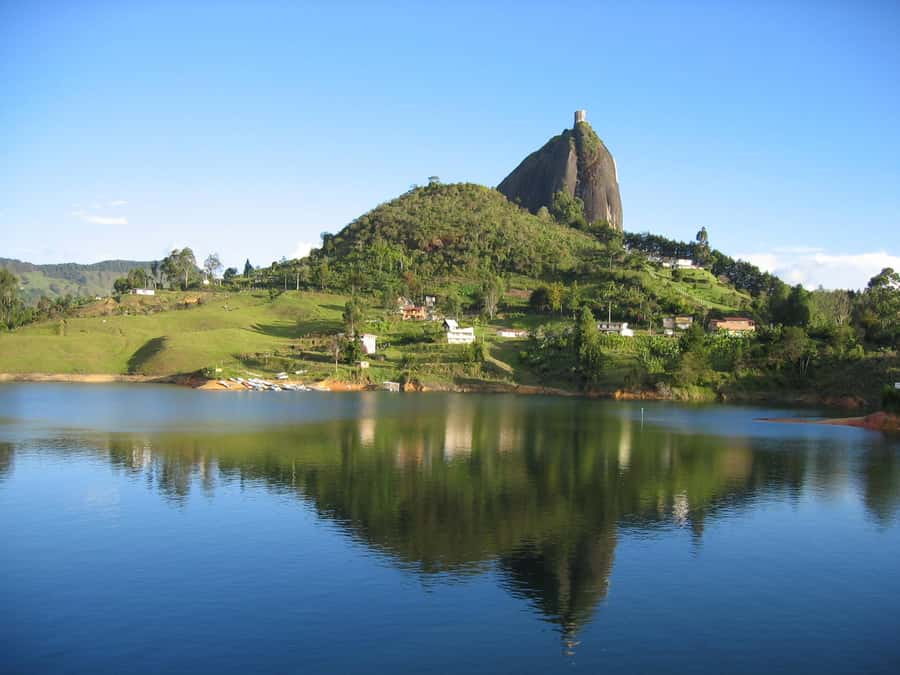 Medellin and Guatape Full Day Pablo Escobar Tour - Key points to know before booking
