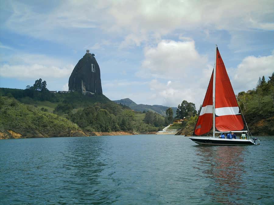 Medellin and Guatape Full Day Pablo Escobar Tour - Starting in Medellín and Envigado