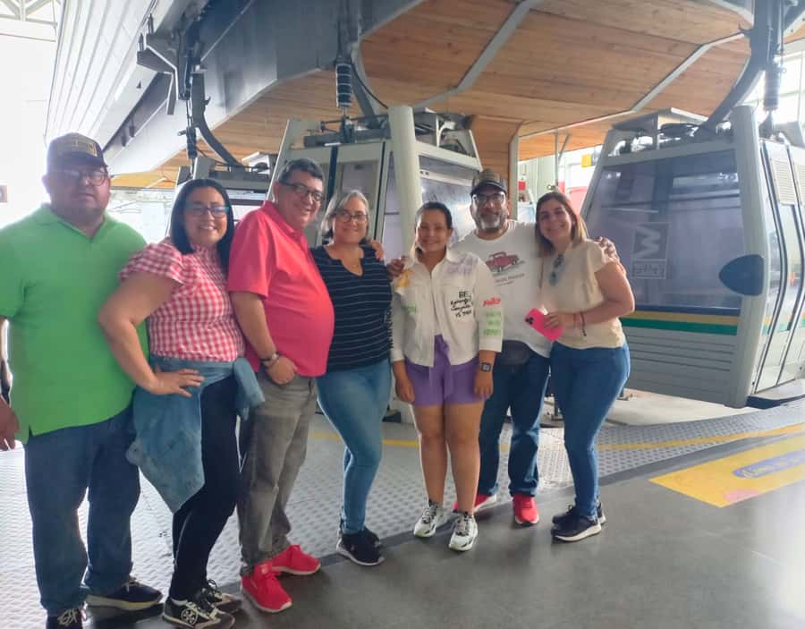 Medellín City Tour and Comuna 13 Experience - Parque de los Pies Descalzos and the city center