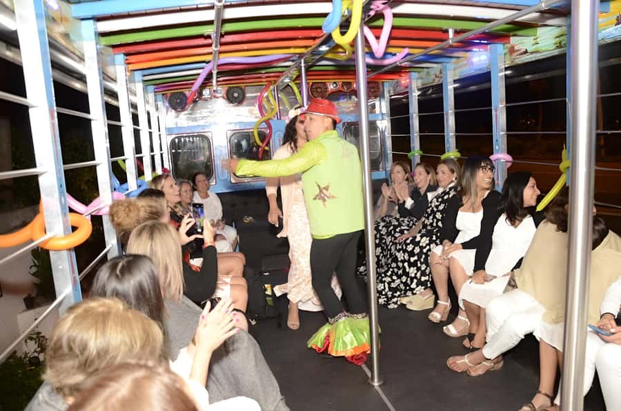 MEDELLIN: CITY TOUR CITY NIGHT TOUR + OPEN BAR - The Golden Mile and Provenza