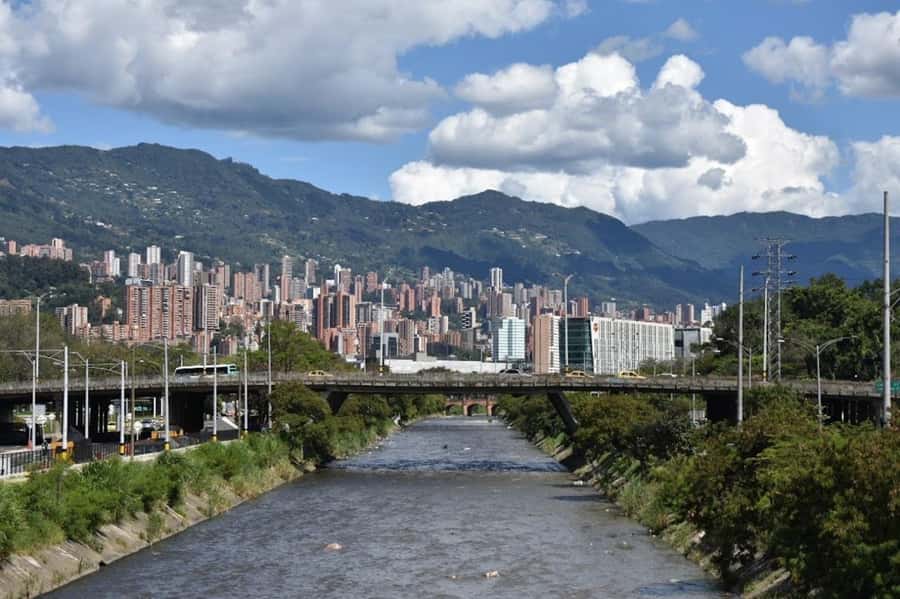 MEDELLIN: CITY TOUR MEDELLIN + GRAFFITOUR COMUNA 13 - Key points before you book