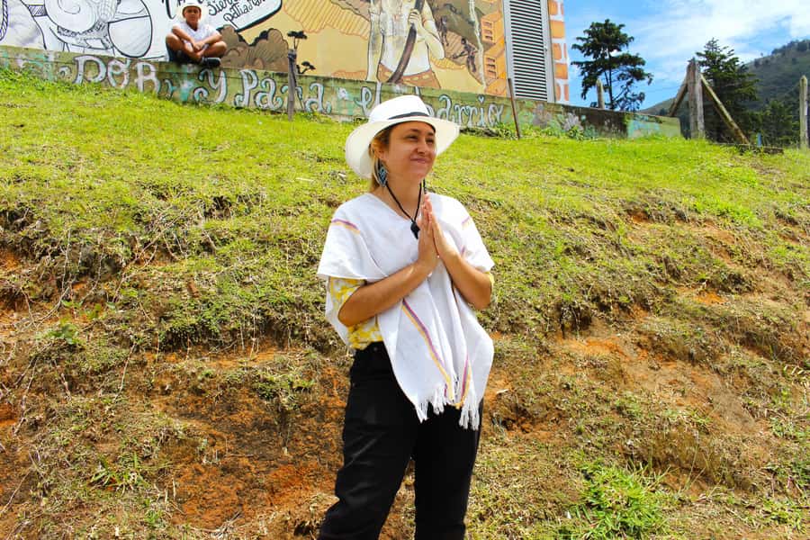 Medellín Coffee Farm Tour with Trolley and Cable Car Ride - From coffee fruit to roasted beans