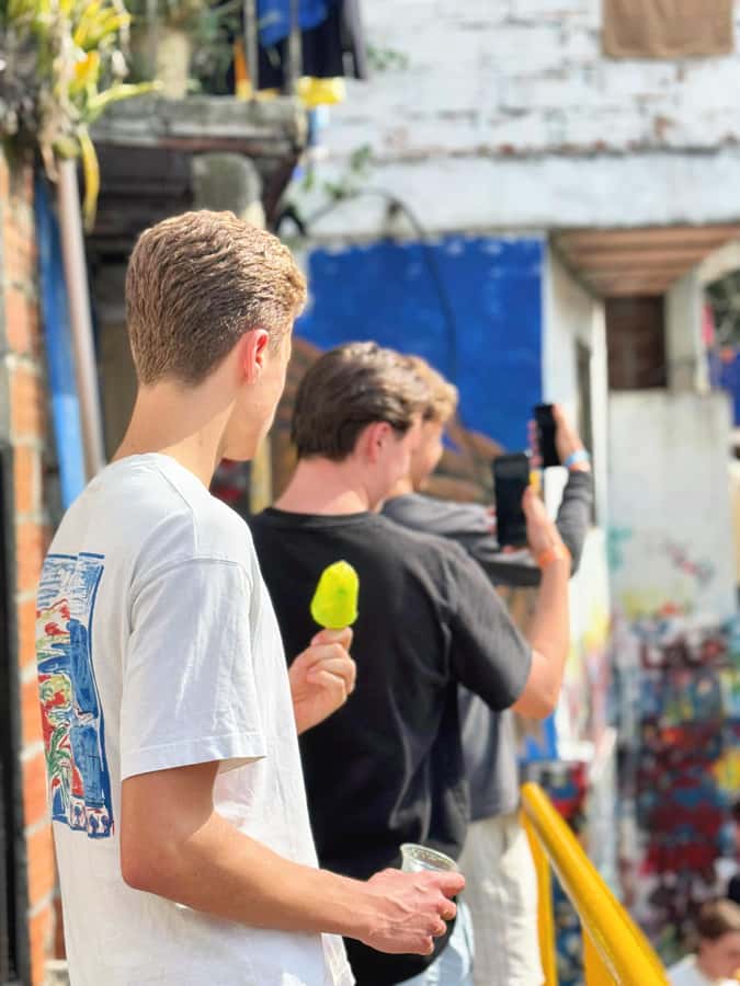 Medellín Comuna 13 local guides snacks and your own graffiti - Walking through 20 de Julio and Las Independencias