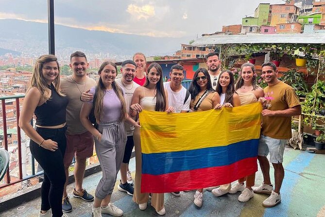 Medellín: Comuna 13 Tour with Spray Painting and ice cream - Why this Comuna 13 tour is worth your time